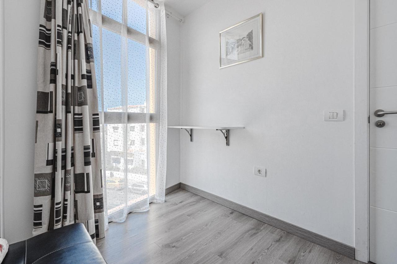 Family Apartment With 3 Bedrooms And Balcony Near Los Gigantes And Ocean Puerto de Santiago  Kültér fotó