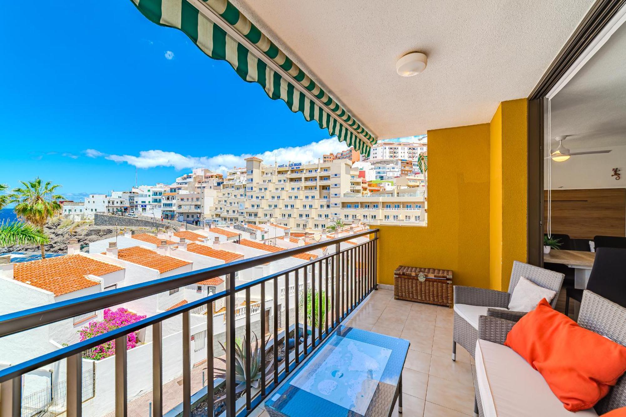 Family Apartment With 3 Bedrooms And Balcony Near Los Gigantes And Ocean Puerto de Santiago  Kültér fotó